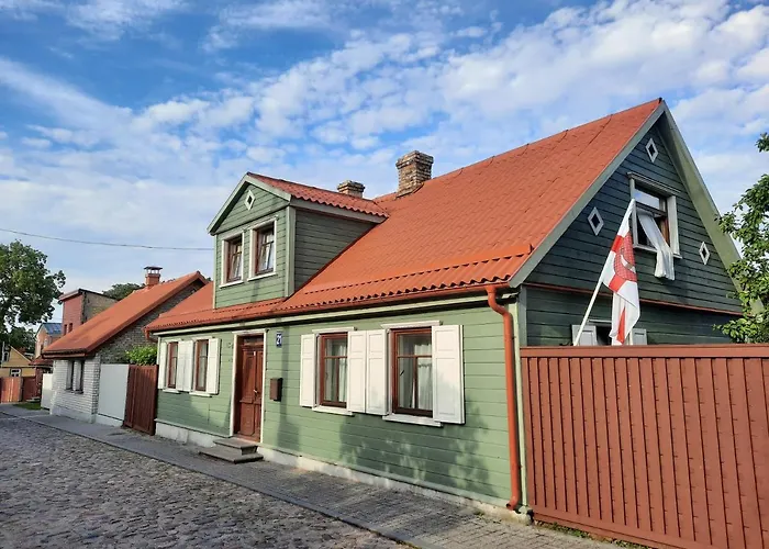 Kapteinu Iela 21