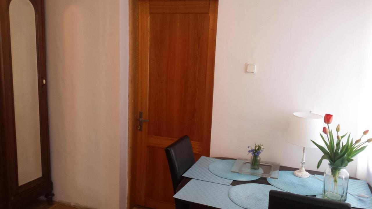 Kapteinu Iela 21 * Windawa
